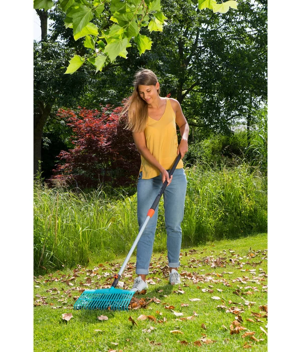 GARDENA Combisystem Teleskopstiel, 90-145 Cm 2 GARDENA Combisystem Teleskopstiel, 90-145 Cm – Bild 2